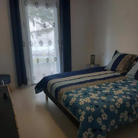Maison De A Julien Les 3*